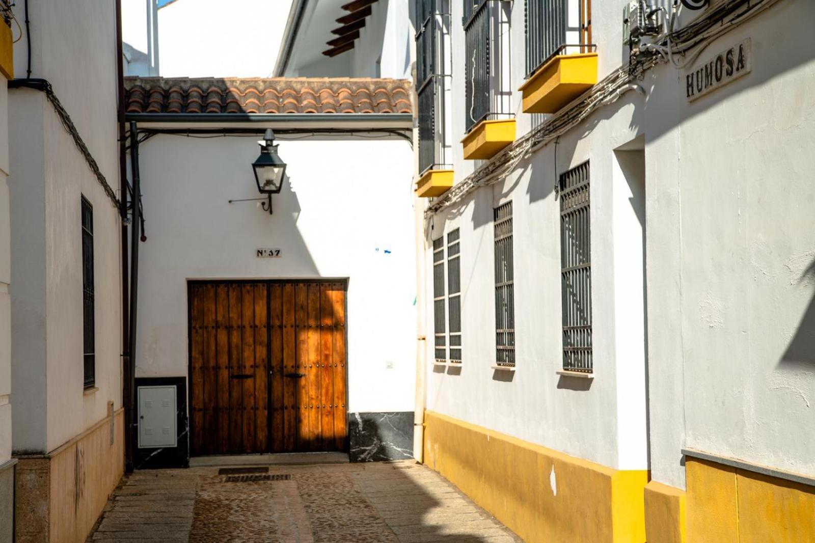 Los Patios De San Lorenzo Con Parking Córdoba Eksteriør billede